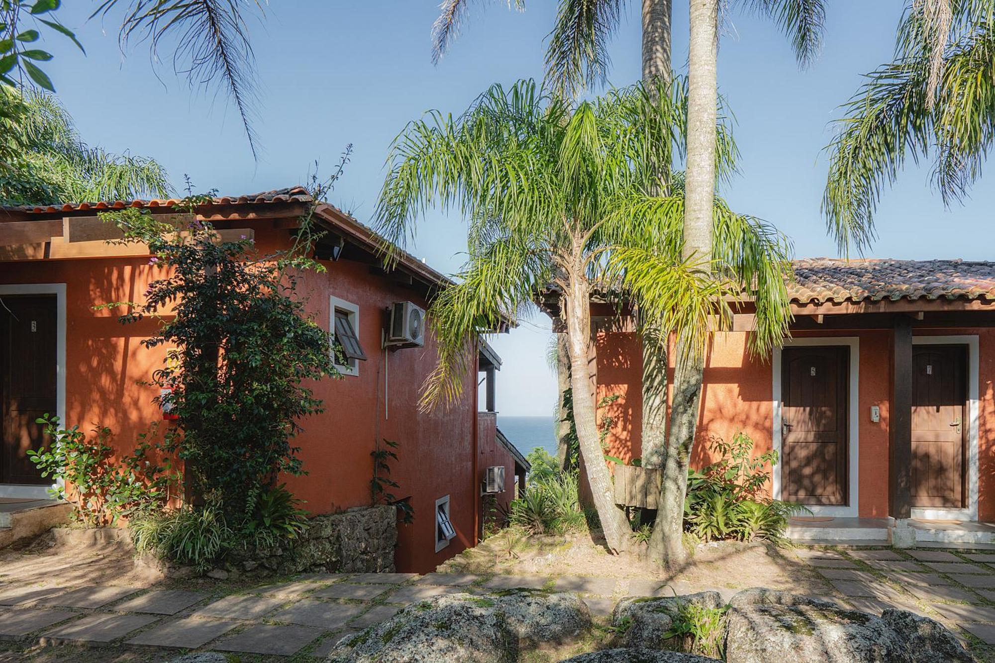 Pousada Villa Agrifoglio Praia do Rosa Bagian luar foto