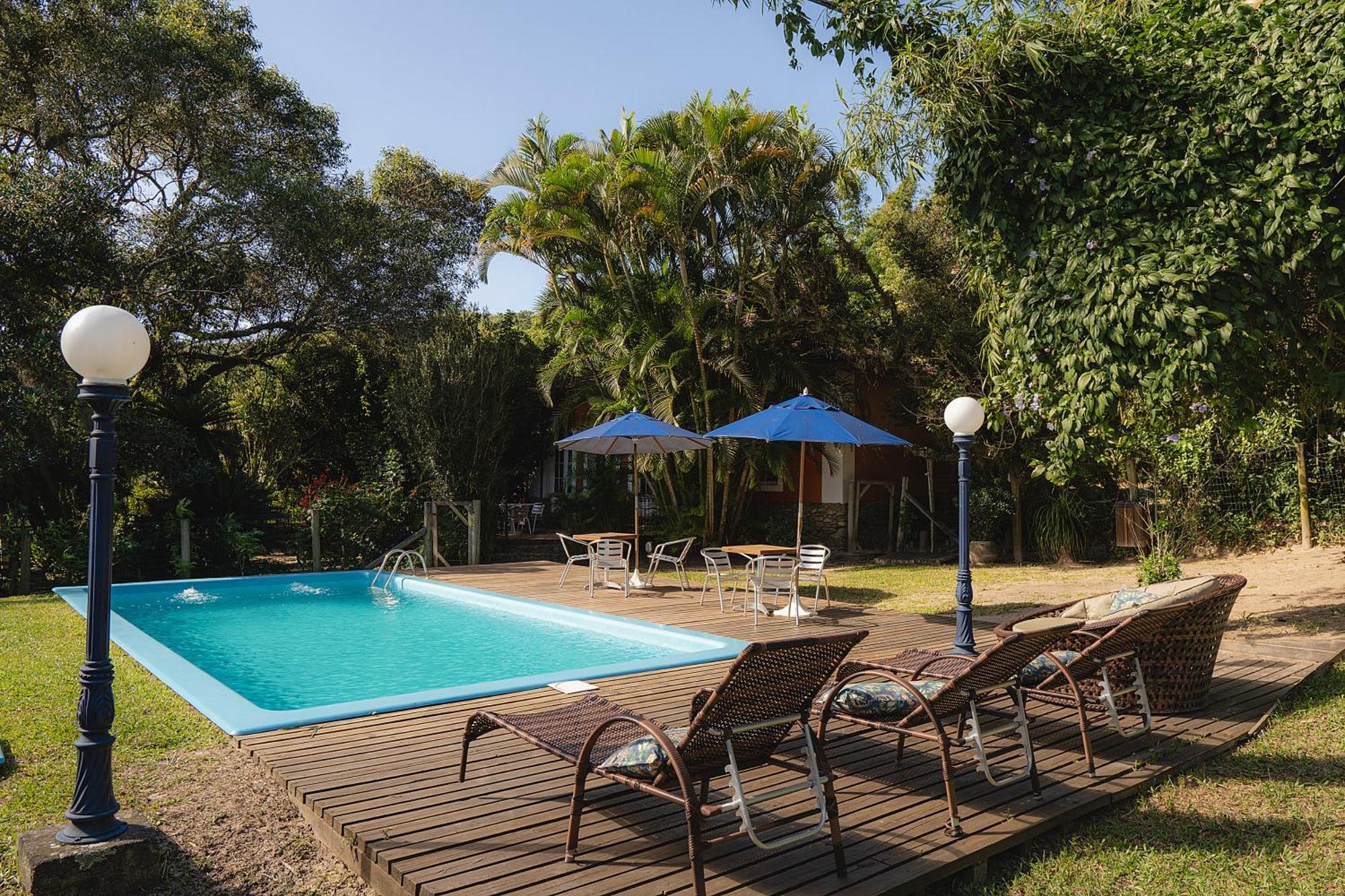 Pousada Villa Agrifoglio Praia do Rosa Bagian luar foto