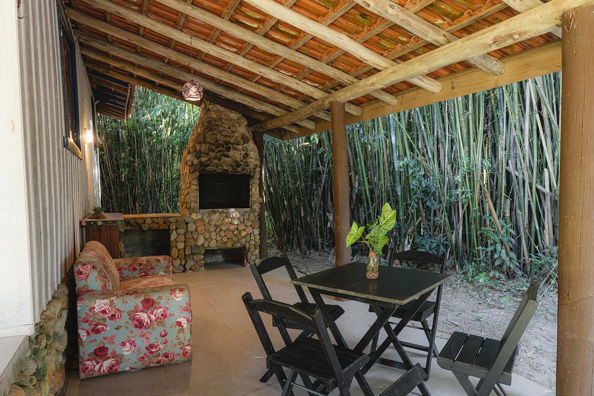 Pousada Villa Agrifoglio Praia do Rosa Bagian luar foto